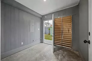 2817 Avenue Q, Galveston, TX 77550 - Photo 13