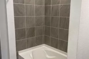 12210 River Laurel Dr, Houston, TX 77067 - Photo 9