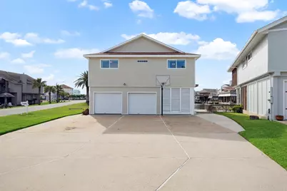 223 Easterly Drive, Tiki Island, TX 77554 - Photo 1