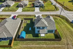 6738 Blimp Base Rd, Hitchcock, TX 77563 - Photo 39