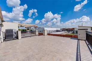 13605 Teal Bluff Ln, Houston, TX 77077 - Photo 33