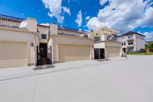 13605 Teal Bluff Ln, Houston, TX 77077 - Photo 35