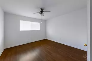 10715 Wickersham Ln, Houston, TX 77042 - Photo 25