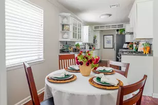 10715 Wickersham Ln, Houston, TX 77042 - Photo 17