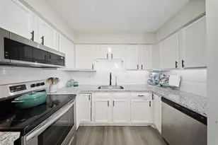 7410 San Lucas Dr, Houston, TX 77083 - Photo 11