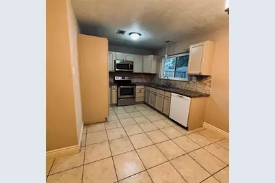 2902 19th Avenue N, Texas City, TX 77590 - Photo 15
