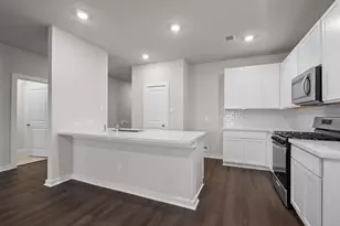 2429 E Heritage Dr, Dayton, TX 77535 - Photo 7