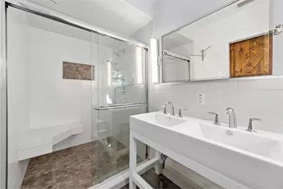 10627 Moonlight Drive, Houston, TX 77096 - Photo 21