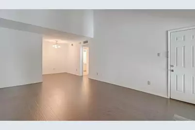 10049 Westpark Drive #120, Houston, TX 77042 - Photo 5