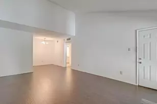 10049 Westpark Dr, Houston, TX 77042 - Photo 5