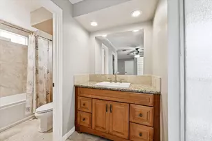 5933 Woodway Place Ct, Houston, TX 77057 - Photo 17