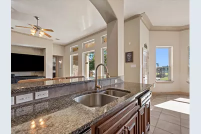 18925 Harbor Side Boulevard, Montgomery, TX 77356 - Photo 11