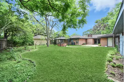 4422 Nenana Drive, Houston, TX 77035 - Photo 15