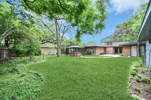 4422 Nenana Dr, Houston, TX 77035 - Photo 15