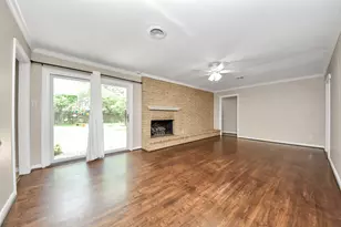4422 Nenana Dr, Houston, TX 77035 - Photo 11