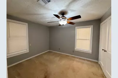 1322 Avenue N #B, Huntsville, TX 77340 - Photo 5