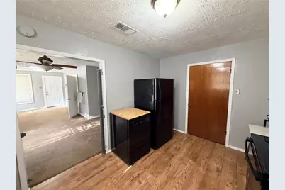 1322 Avenue N #B, Huntsville, TX 77340 - Photo 11