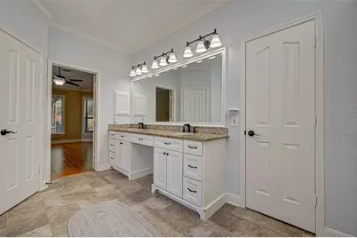 11 Gabled Pines Place, The Woodlands, TX 77382 - Photo 23