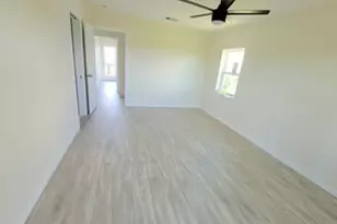 14142 Miramar Dr, Galveston, TX 77554 - Photo 13