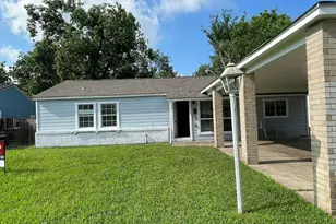 5746 Groveton St, Houston, TX 77033 - Photo 1