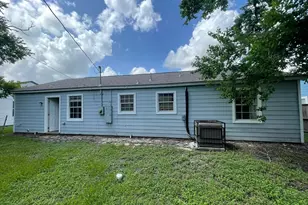 5746 Groveton St, Houston, TX 77033 - Photo 13