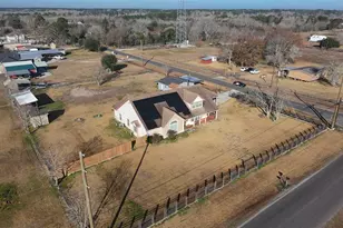 390 County Rd 4871, Dayton, TX 77535 - Photo 31
