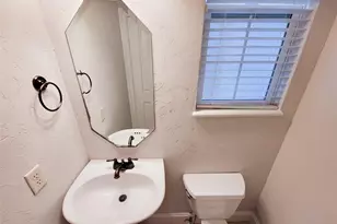 2418 Ralph St, Houston, TX 77006 - Photo 23