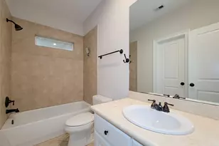 2418 Ralph St, Houston, TX 77006 - Photo 9