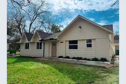 2019 Magnolia Drive, La Marque, TX 77568 - Photo 5
