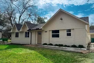 2019 Magnolia Dr, La Marque, TX 77568 - Photo 5