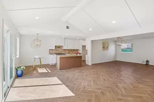 2019 Magnolia Dr, La Marque, TX 77568 - Photo 5