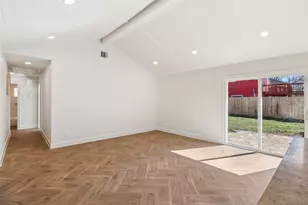 2019 Magnolia Dr, La Marque, TX 77568 - Photo 9