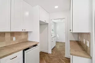 2019 Magnolia Dr, La Marque, TX 77568 - Photo 11