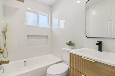 2019 Magnolia Drive, La Marque, TX 77568 - Photo 19