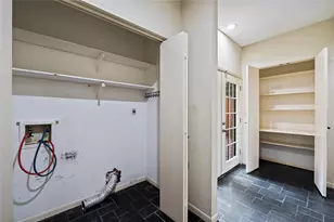 5300 Mercer St, Houston, TX 77005 - Photo 15