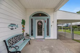 7 N Flamingo St, La Marque, TX 77568 - Photo 5