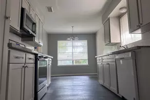 13611 Fernhill Dr, Sugar Land, TX 77498 - Photo 3