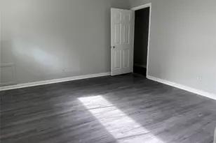 13611 Fernhill Dr, Sugar Land, TX 77498 - Photo 9