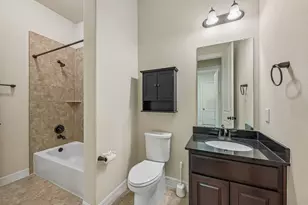 13909 N Lake Branch Ln, Houston, TX 77044 - Photo 29