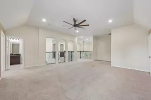 13909 N Lake Branch Ln, Houston, TX 77044 - Photo 39