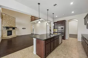 13909 N Lake Branch Ln, Houston, TX 77044 - Photo 17
