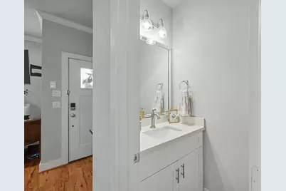 909 E 33rd Street, Houston, TX 77022 - Photo 11