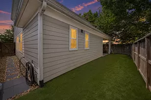 909 E 33rd St, Houston, TX 77022 - Photo 35
