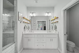 909 E 33rd St, Houston, TX 77022 - Photo 23