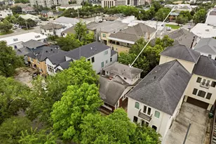 1328 W Bell St, Houston, TX 77019 - Photo 5