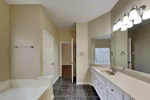 141 S Laguna Pointe Dr, League City, TX 77573 - Photo 9