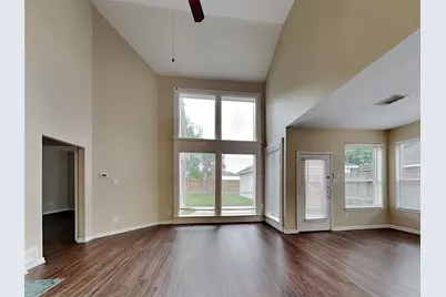 141 S Laguna Pointe Drive, League City, TX 77573 - Photo 5