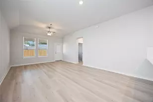 11925 Avian Ave, Conroe, TX 77303 - Photo 9