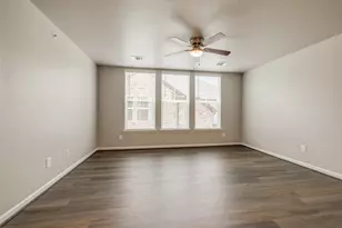 209 Pk Pl Cir, Waller, TX 77484 - Photo 9