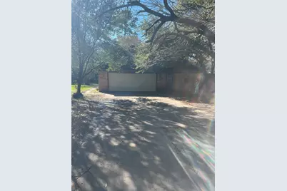 1408 N Main Street, Highlands, TX 77562 - Photo 1